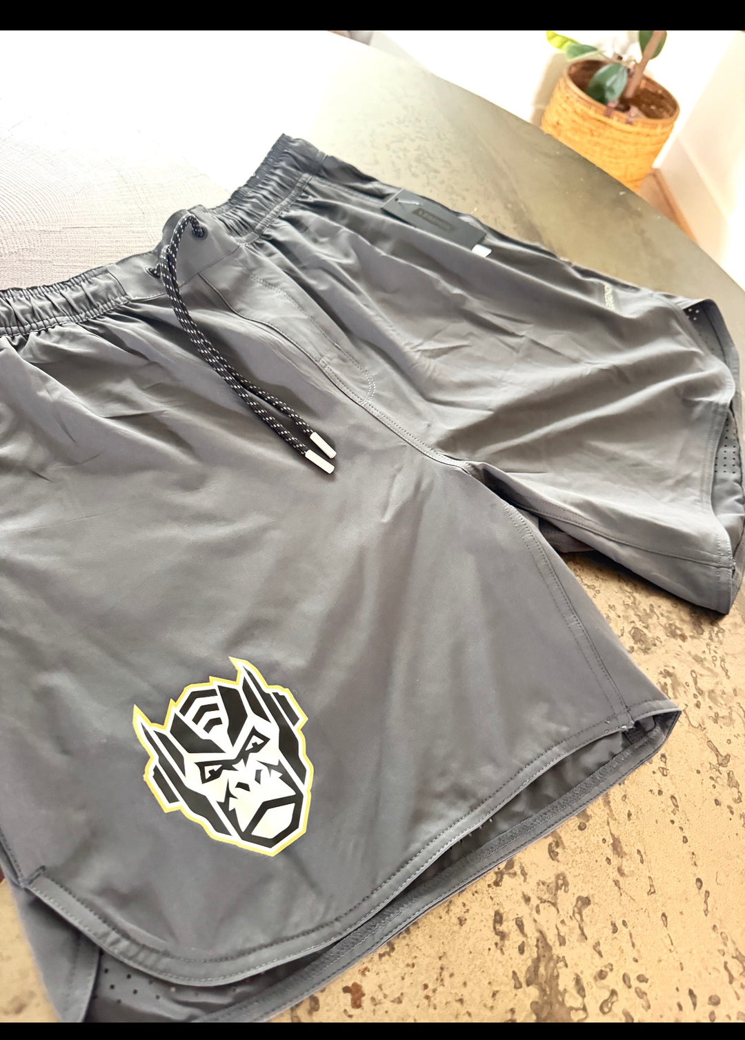 Legends Luka Short Charcoal